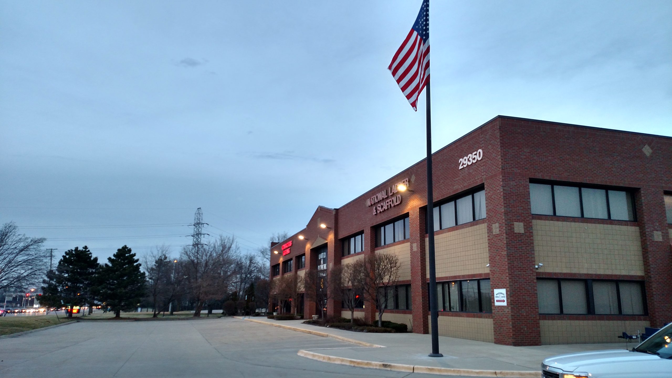 LED fixtures at Nat’ Ladder